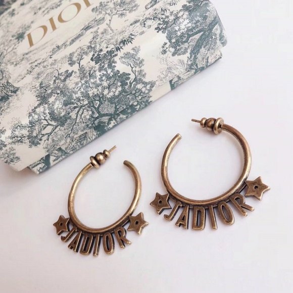 Earrings - Picture 2 of 4